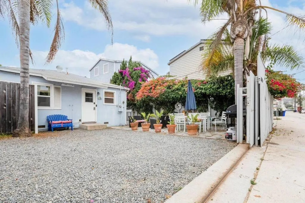 Image 5 of Grill out Bikes W D Boogie Boards Netflix Wifi