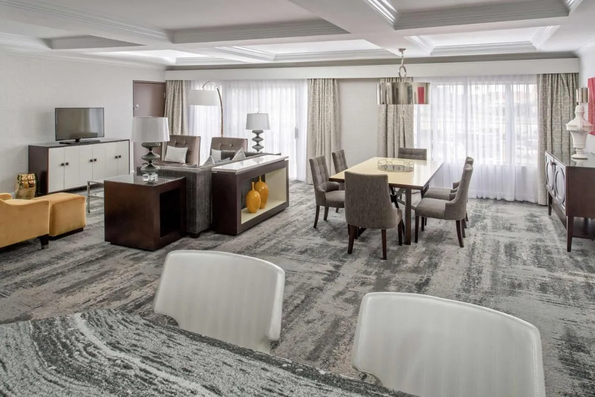 Image 4 of Hilton San Diego/Del Mar