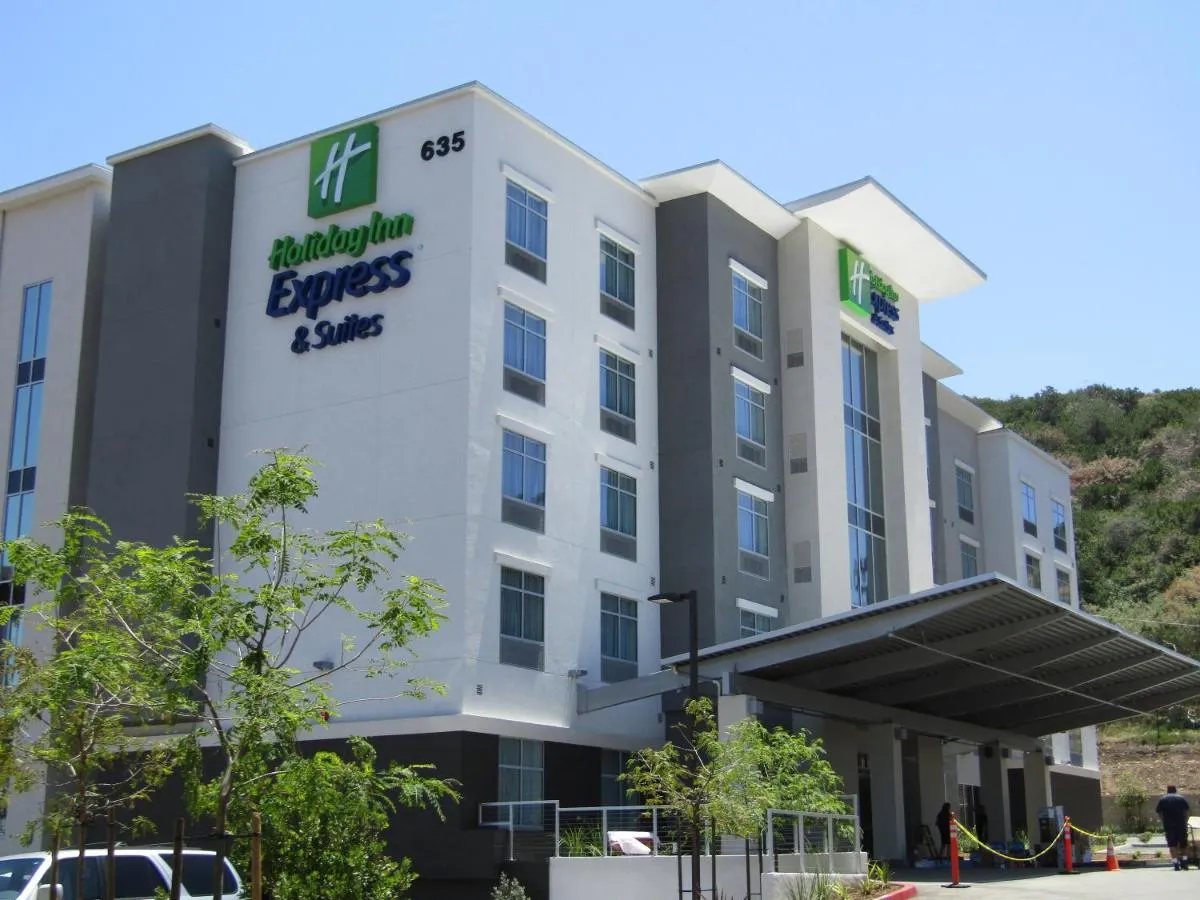 Image 6 of Holiday Inn Express & Suites San Diego – Mission Valley, an IHG Hotel