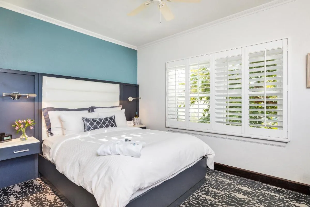 Image 1 of Hotel Marisol Coronado