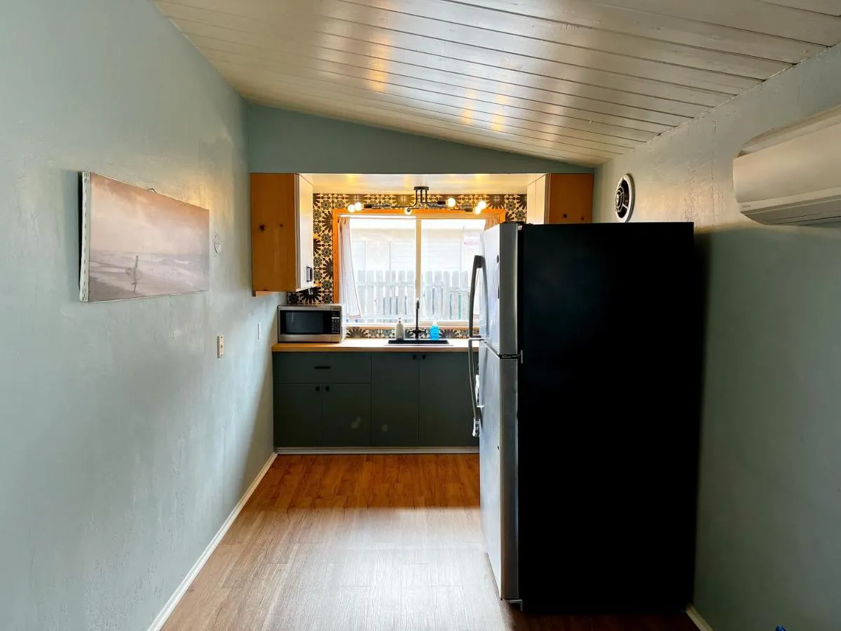 Image 4 of Idyllic 1BR APT in Ocean Beach