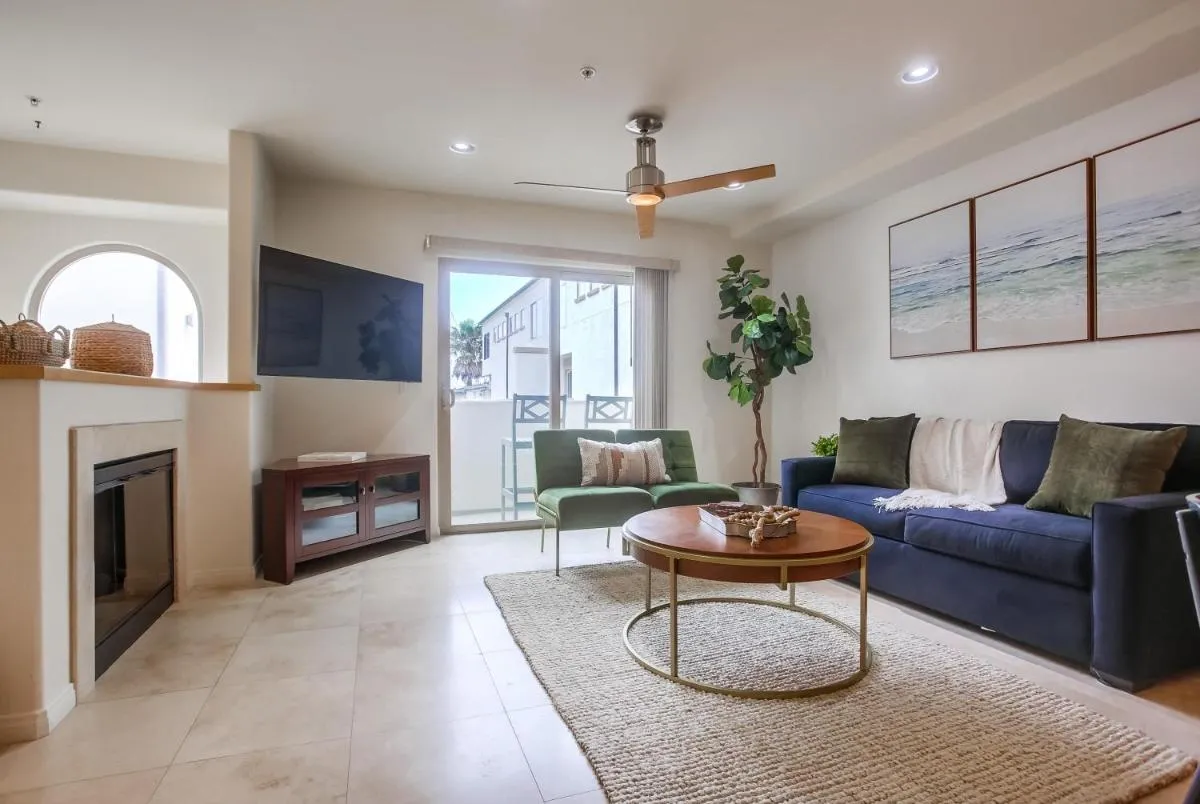 Image 4 of Just Sandy