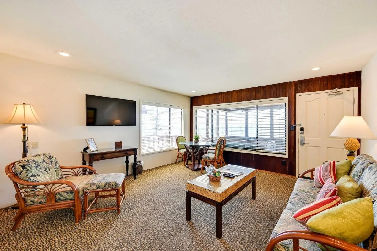 Image 4 of La Jolla Condo Ocean Views, Walk to La Jolla Cove