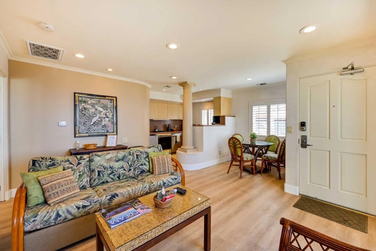 Image 3 of La Jolla Condo with Ocean Views, Walk to Shell Beach