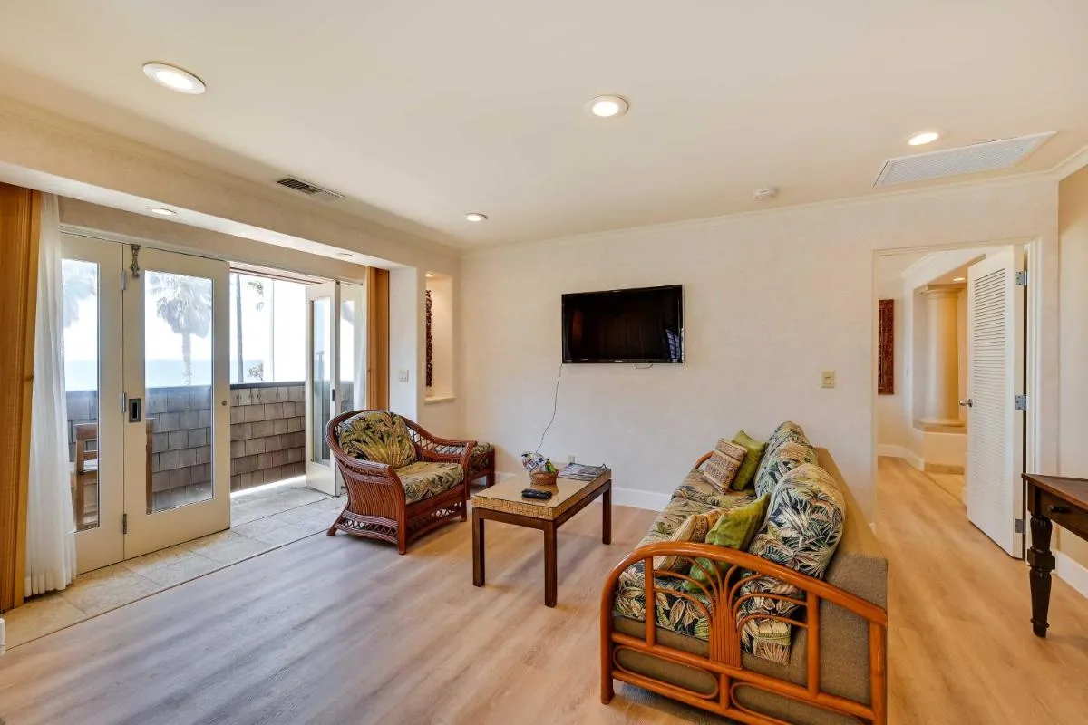 Image 4 of La Jolla Condo with Ocean Views, Walk to Shell Beach