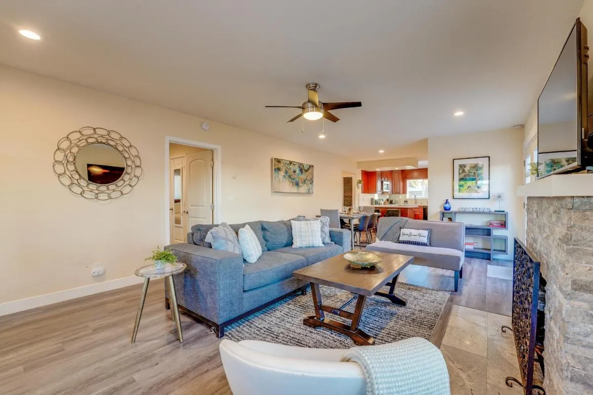 Image 4 of La Jolla Oasis – Pet Friendly, Large Backyard, Walk2Beach & Location!