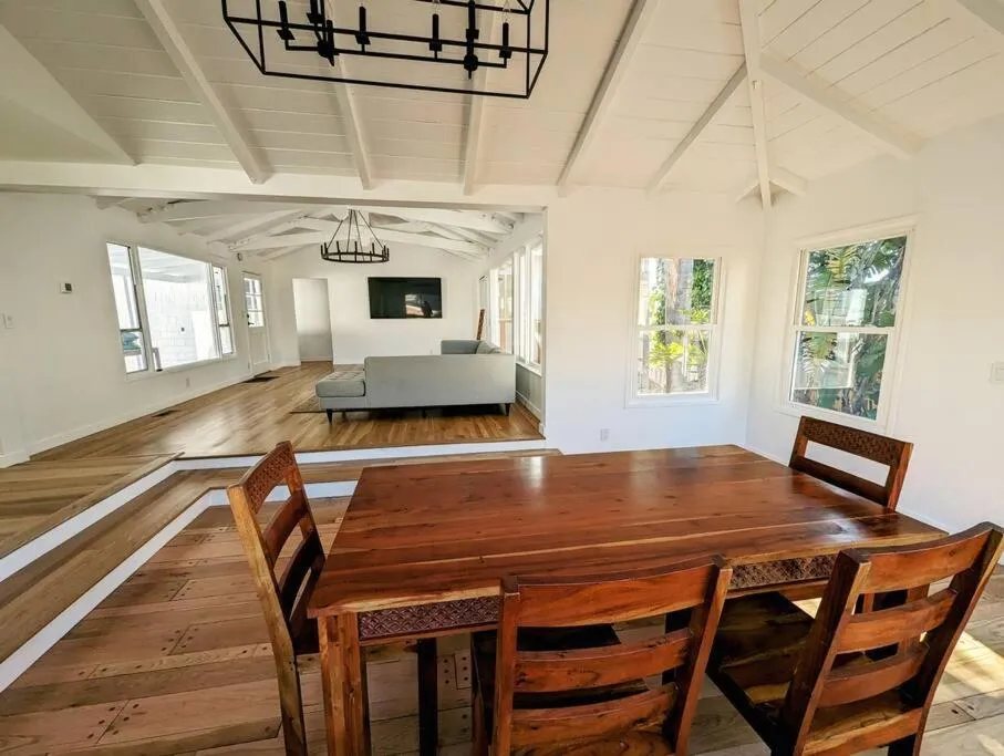 Image 3 of La Jolla Retreat