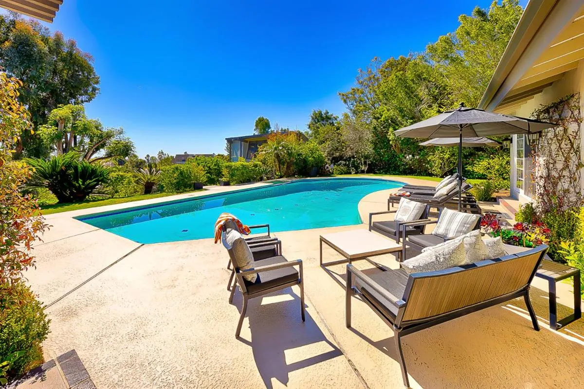 Image 6 of La Jolla Scenic Retreat