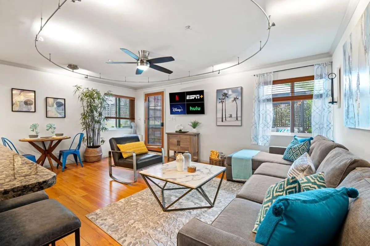 Image 4 of La Jolla Seaside Dream w Private Patio & Jacuzzi