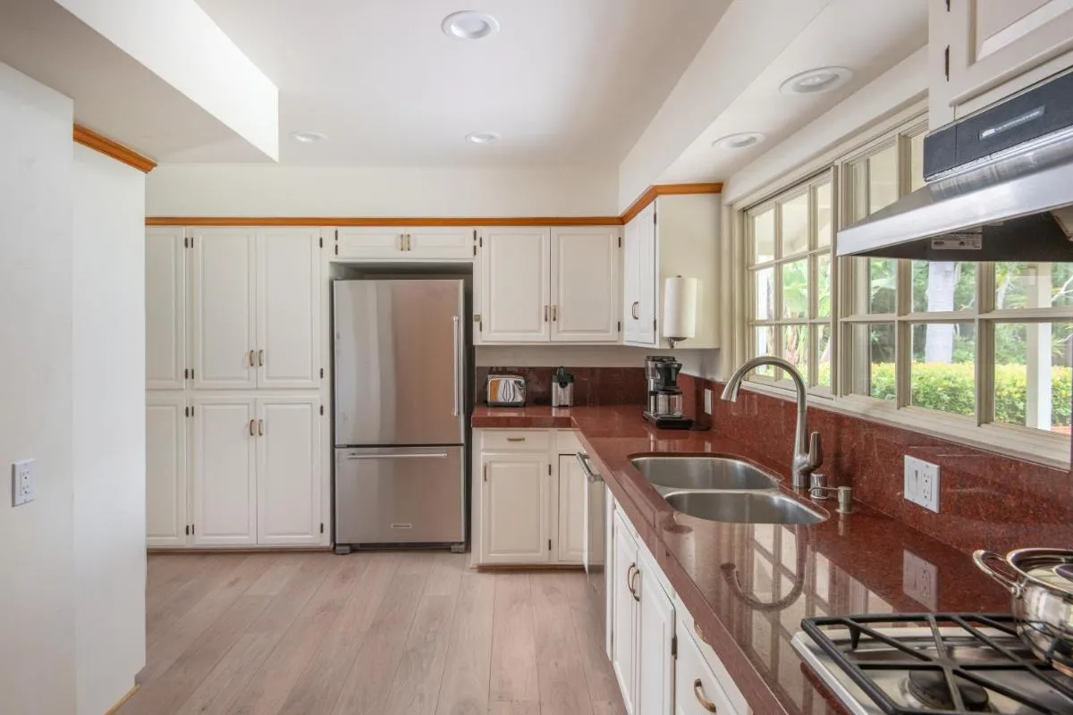 Image 3 of La Jolla Shores Family Getaway