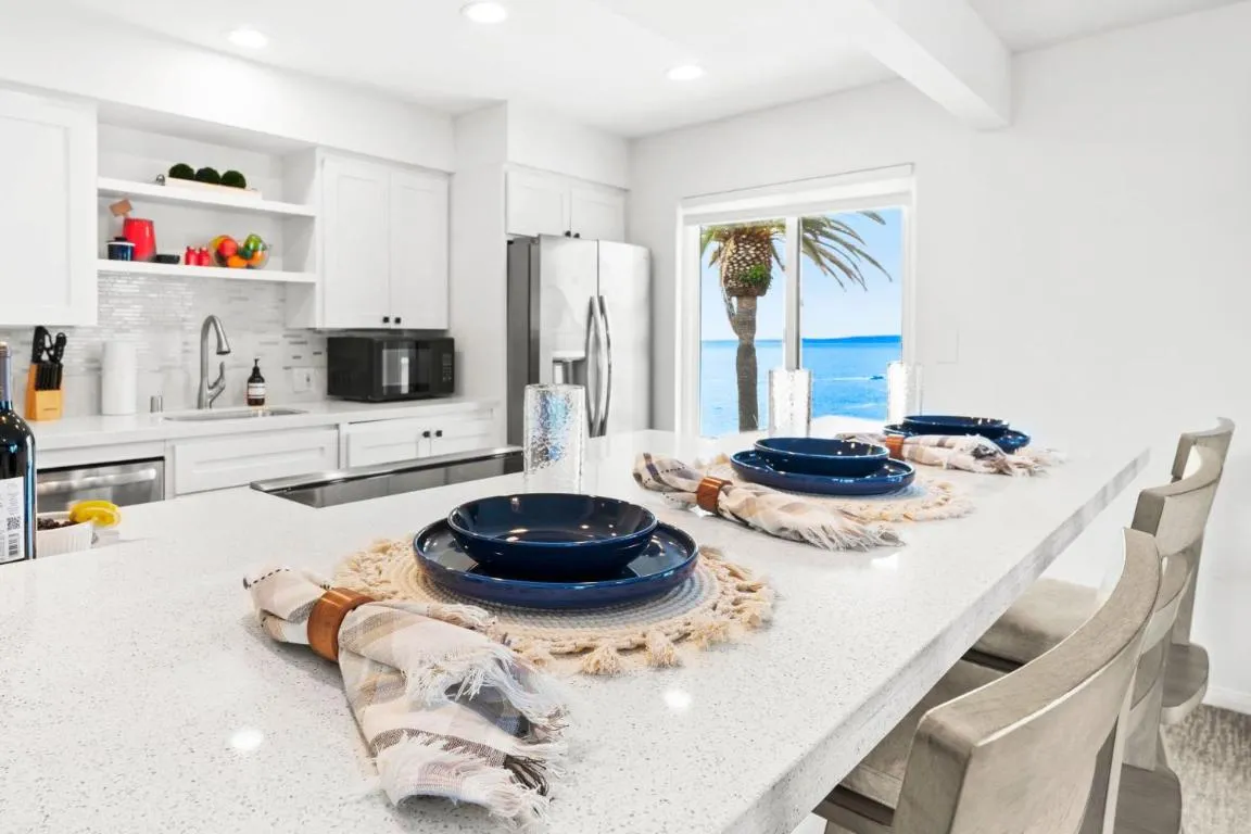 Image of LaJolla by the Sea- OCEAN VIEWS Beachside