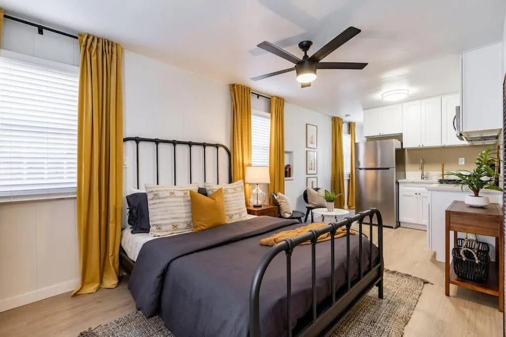 Image of Live like a local – Studio with huge backyard