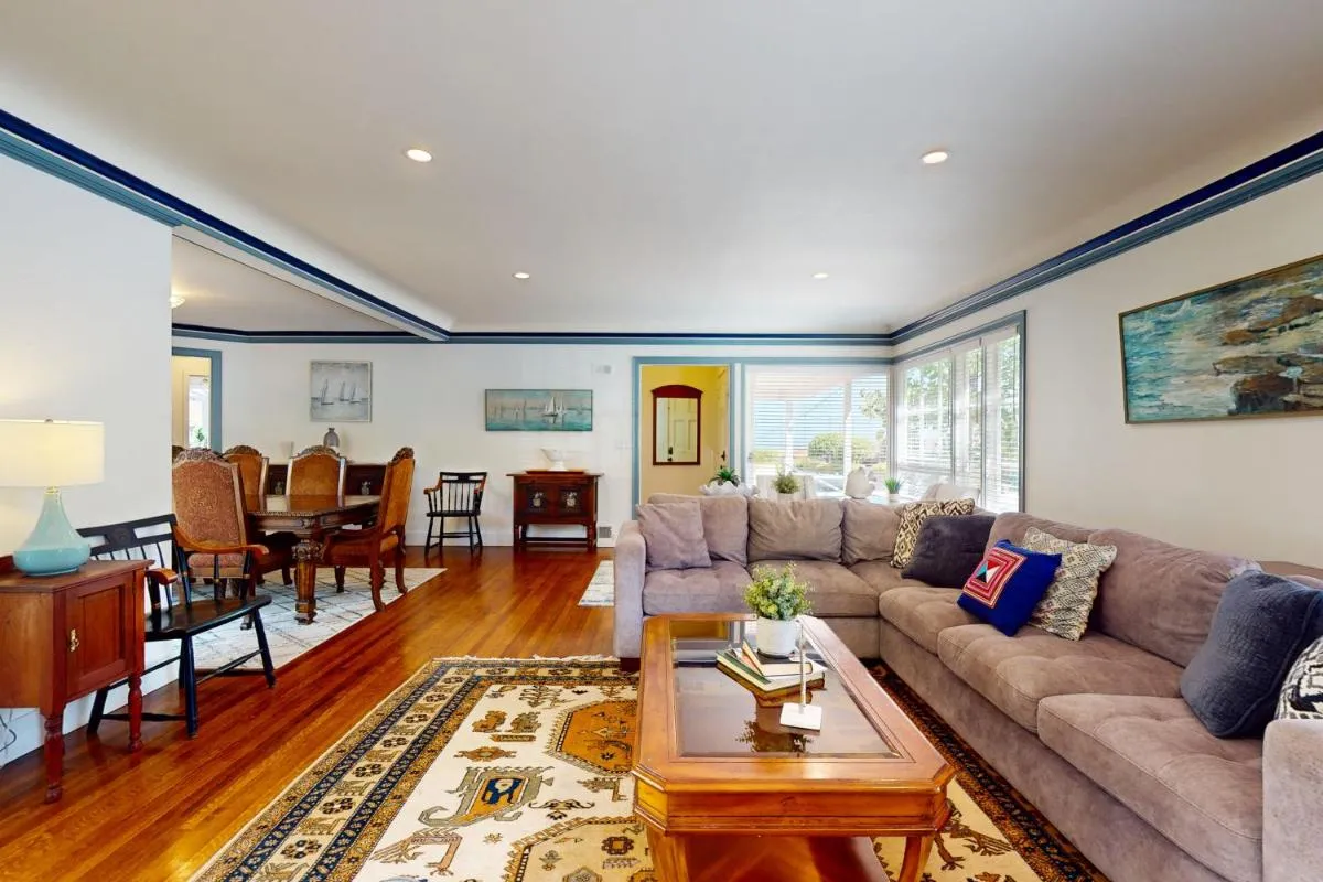 Image 4 of Ludington Palace