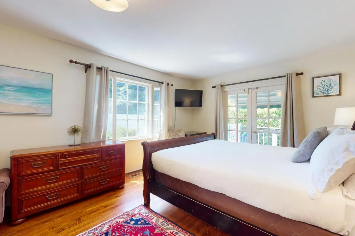 Image 6 of Ludington Palace