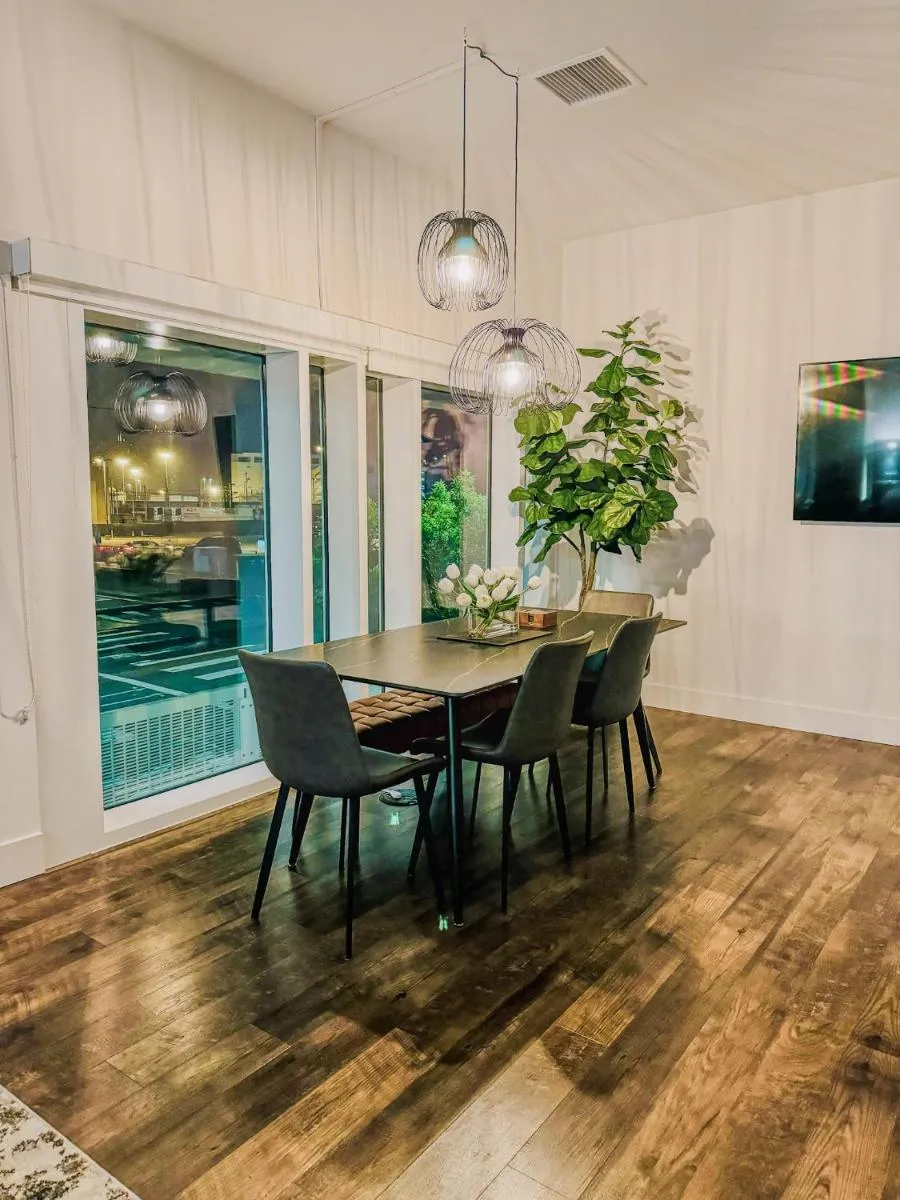 Image 4 of Lux Apartment with Petco Park View and Pool