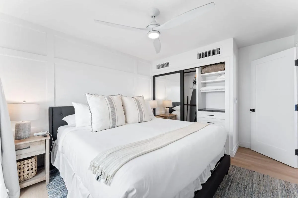 Image 6 of Luxury Ground N Oceanfront Unit with Patio Lounge