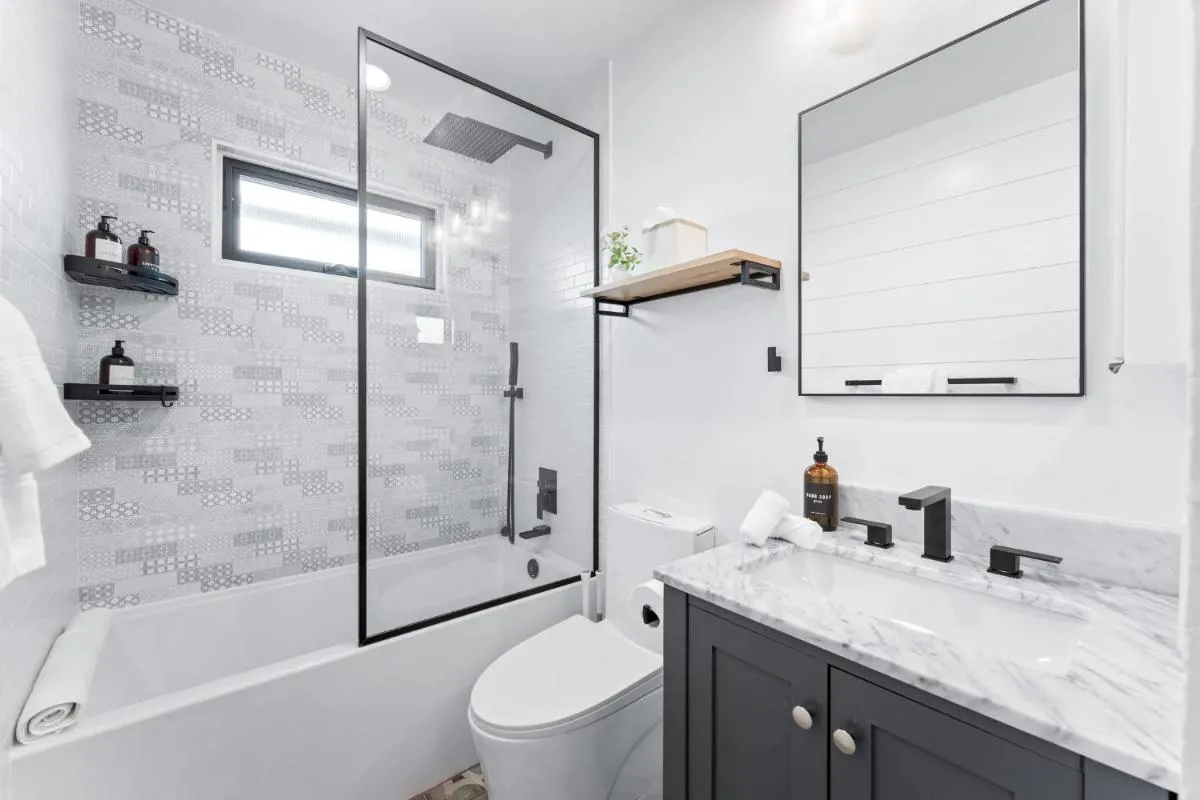 Image 2 of Luxury Ground N Oceanfront Unit with Patio Lounge