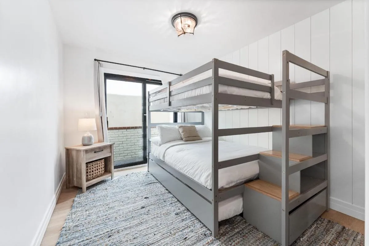 Image 6 of Luxury Ground S Oceanfront Unit with Boardwalk Lounge Firepit – AC