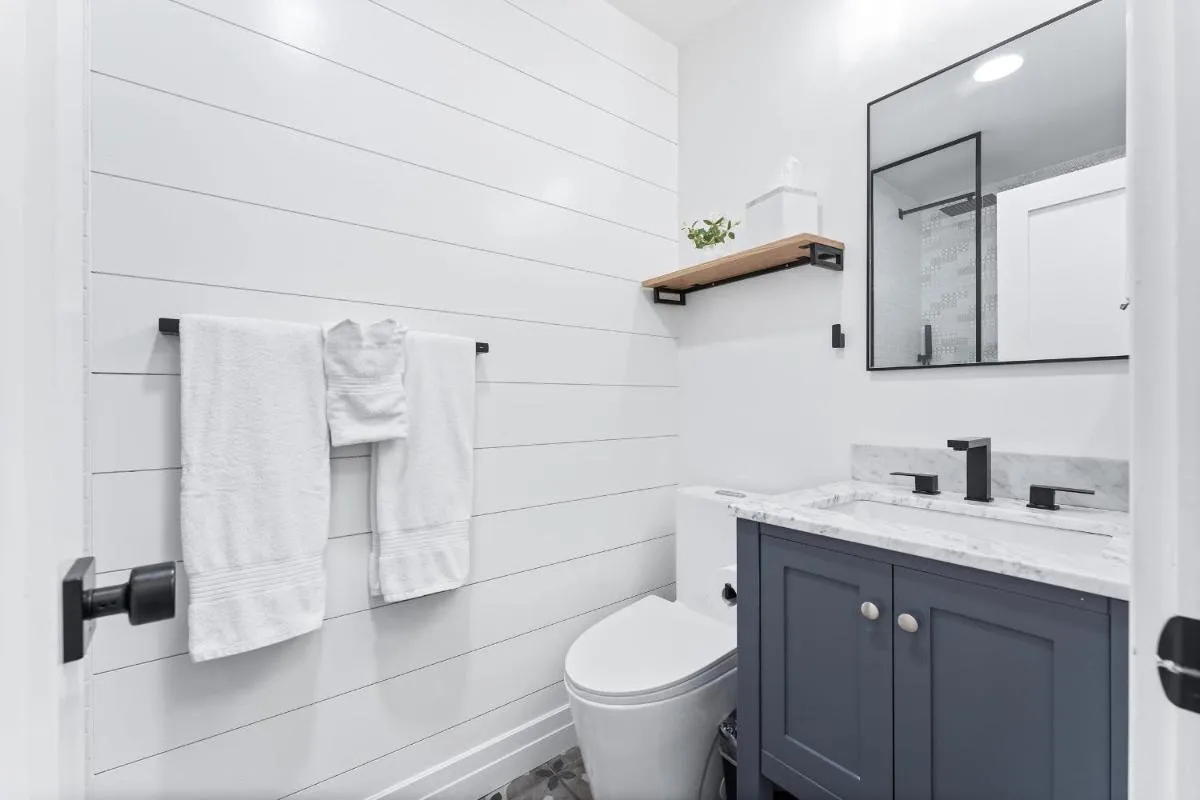 Image 2 of Luxury Ground S Oceanfront Unit with Boardwalk Lounge Firepit – AC