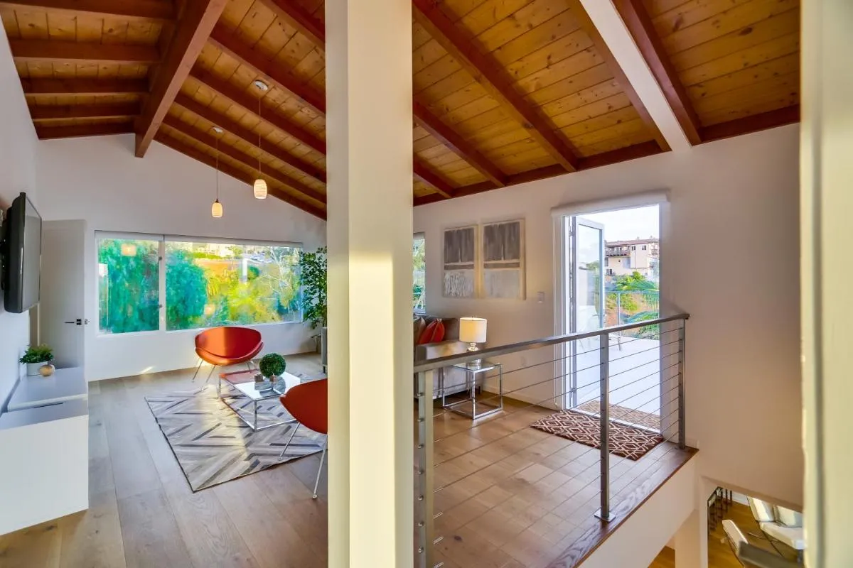 Image 3 of Luxury Ocean & Canyon views near downtown