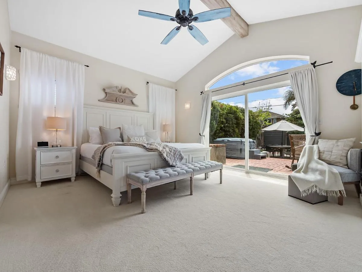 Image 6 of Luxury beach home one block from ocean with spa, WiFi, & gorgeous outdoor space