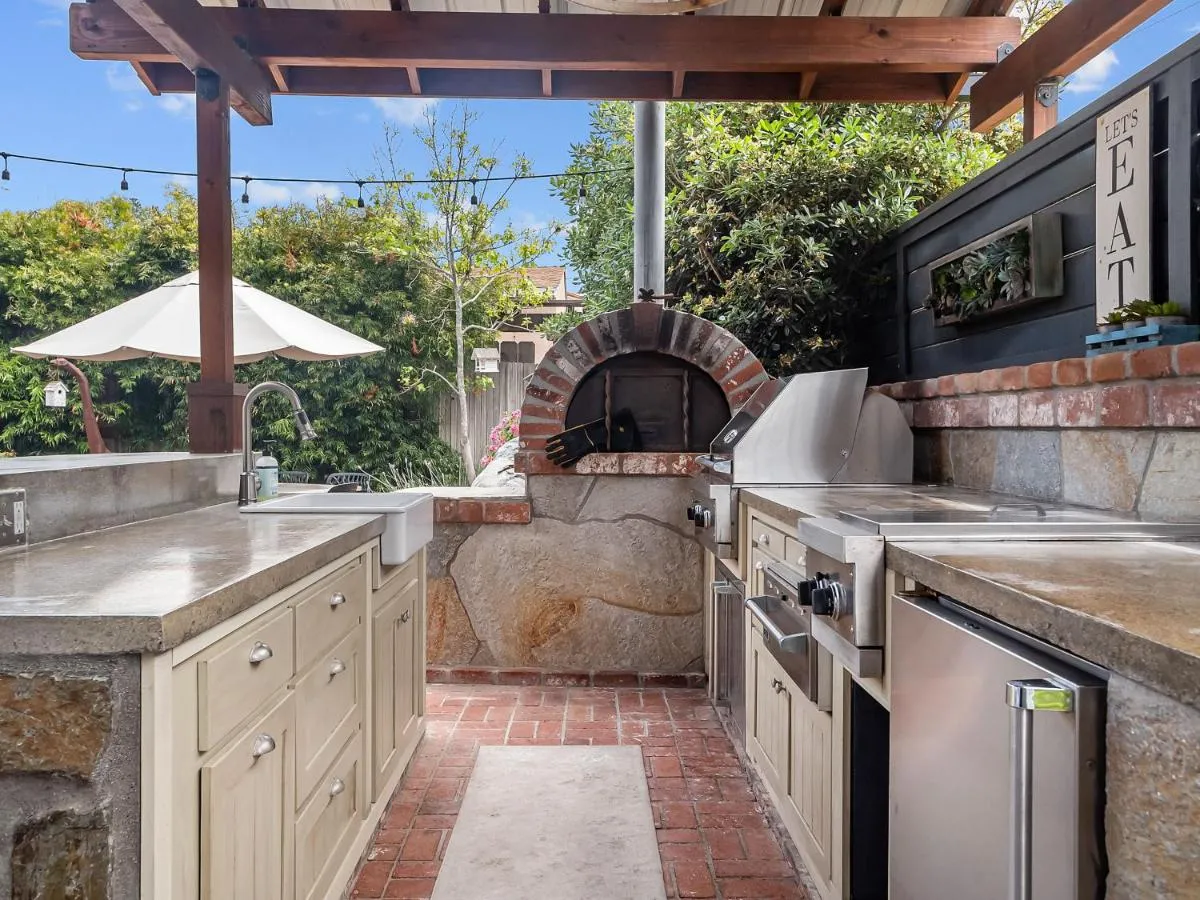 Image 3 of Luxury beach home one block from ocean with spa, WiFi, & gorgeous outdoor space