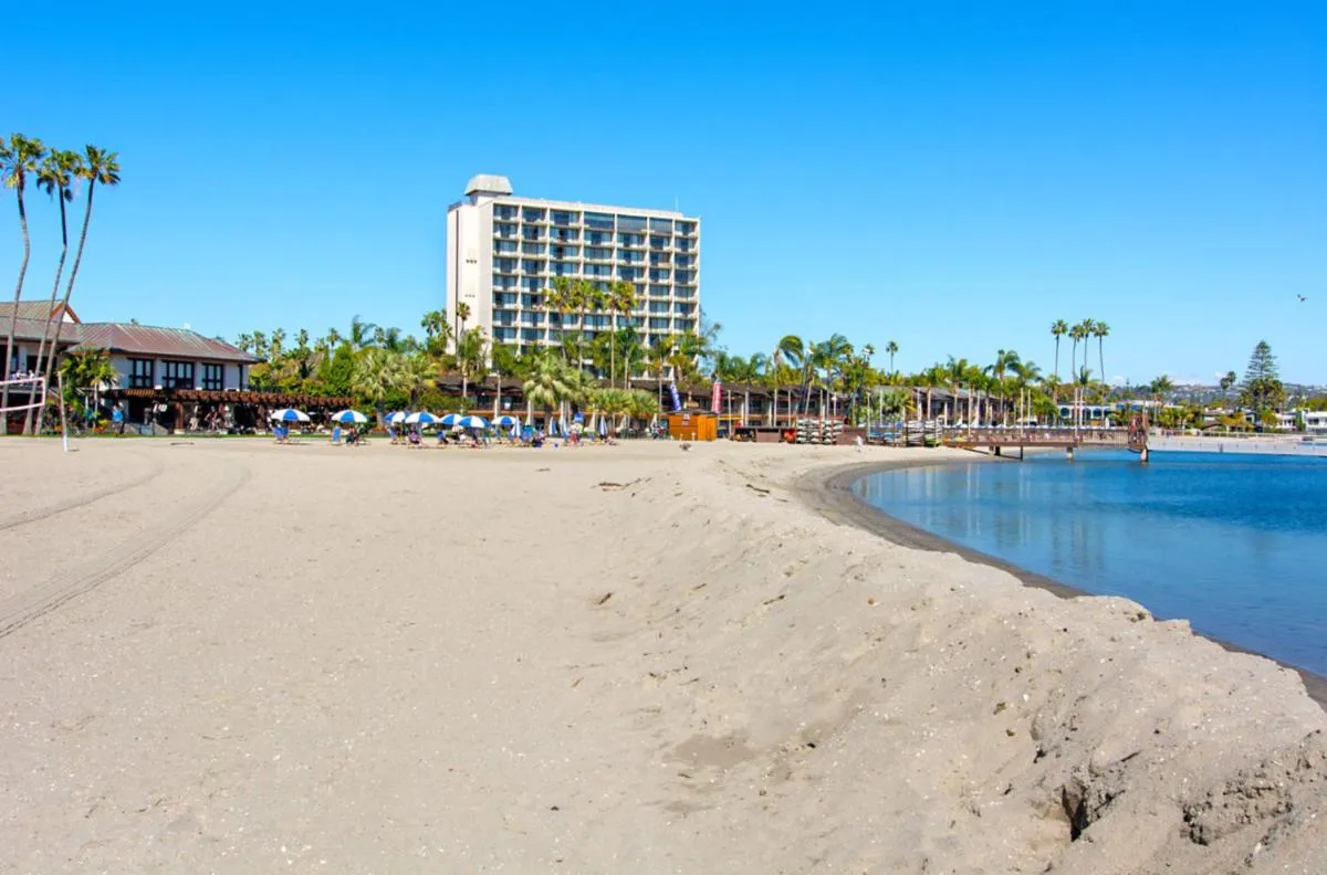 Image 5 of Mission Bay Cottage – Bay View Patio, Parking, WasherDryer