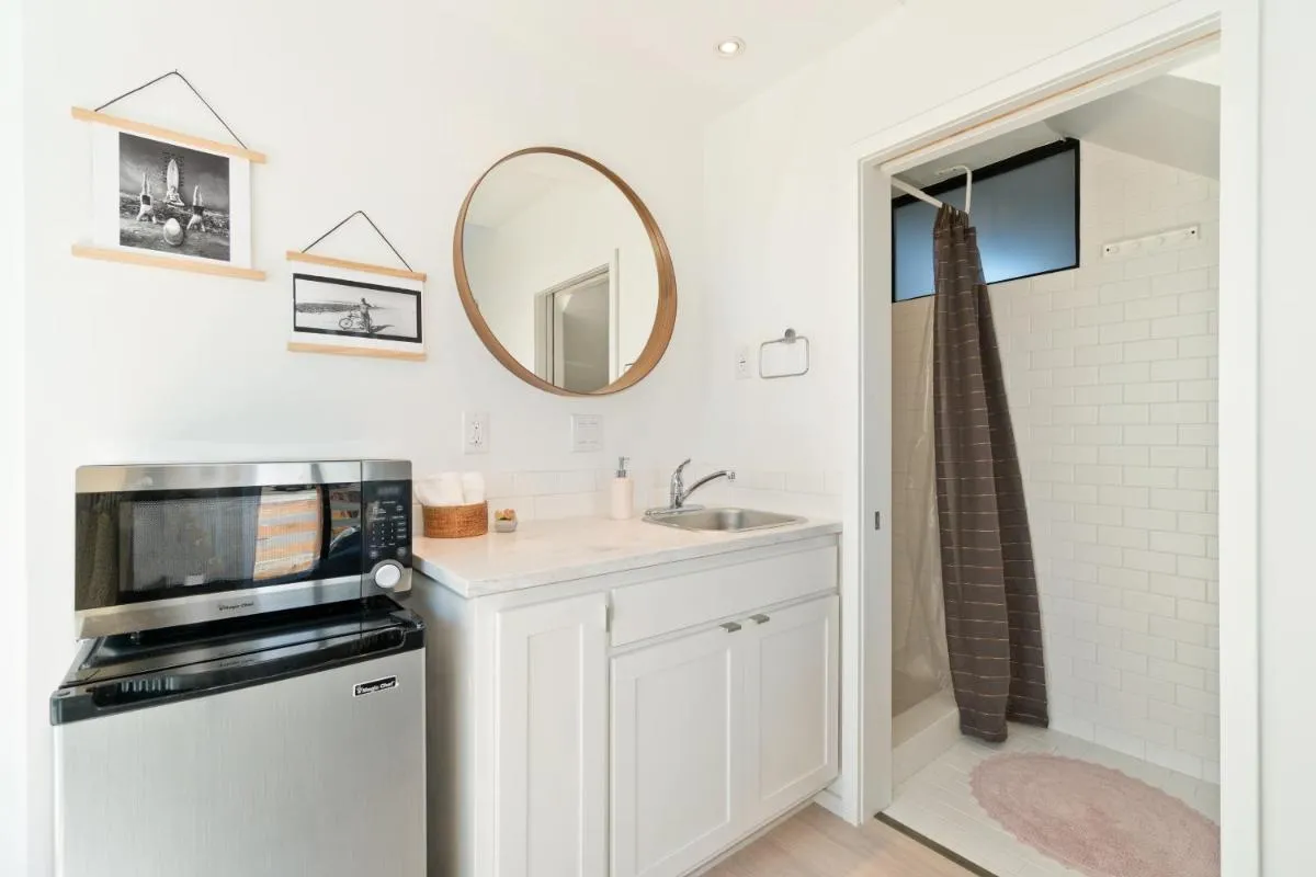 Image 2 of Modern Beach Home Steps To The Sand