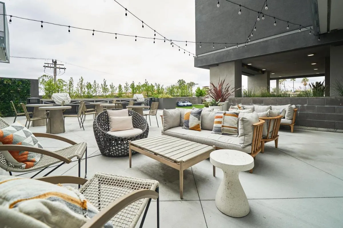 Image 5 of NEW Organic Modern Luxury 1BD/1BA- close to everything!