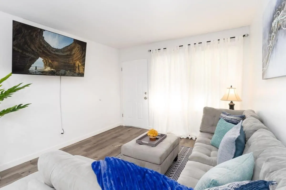 Image 4 of Nautical Point Loma Getaway – 7 mins to airport