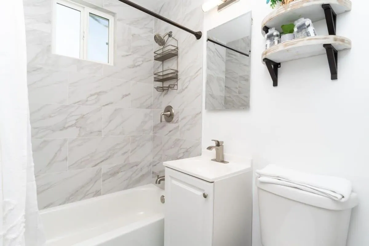 Image 2 of Nautical Point Loma Getaway – 7 mins to airport