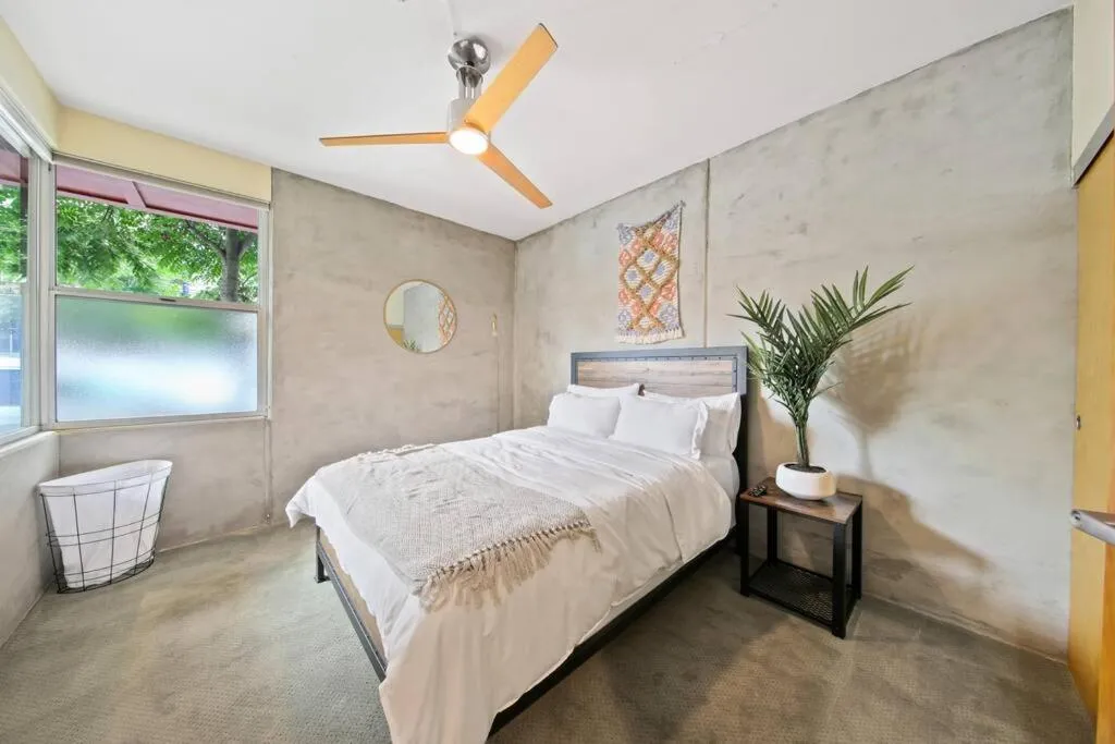 Image 6 of New York Style Penthouse in the heart of the city