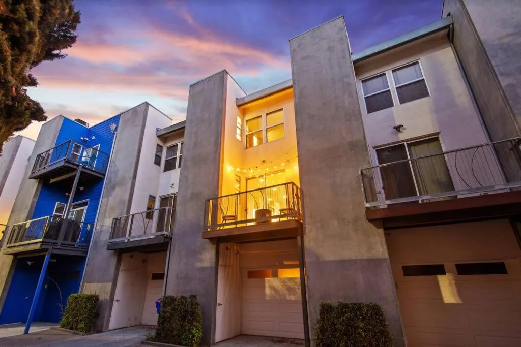 Image 5 of New York Style Penthouse in the heart of the city