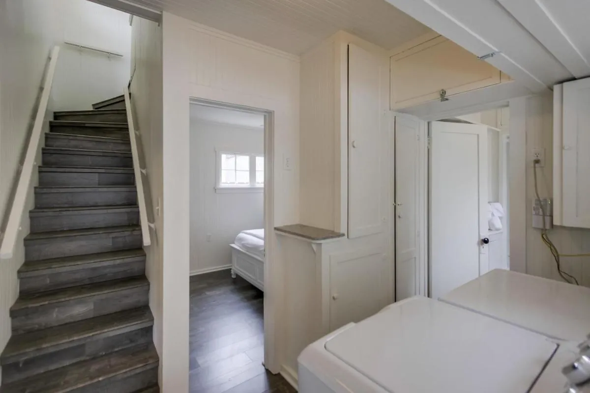 Image 2 of OB Beach Daze 1