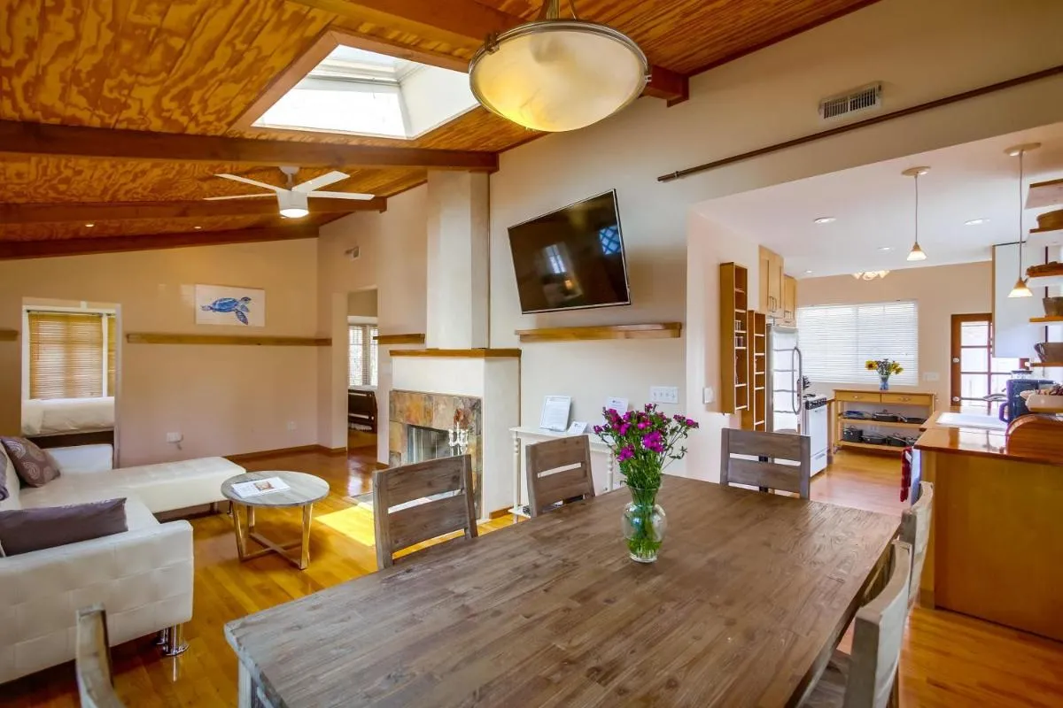 Image 4 of OB Beach House