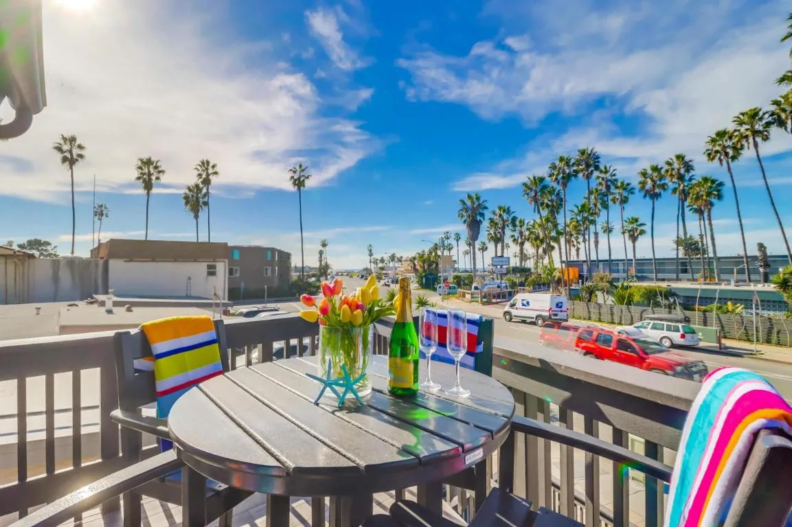 Image of OB Loungin 1