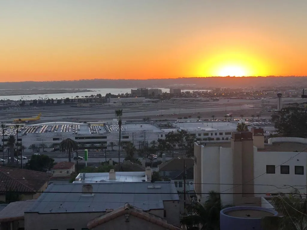 Image of OCEAN VIEW – entire home – Excellent location