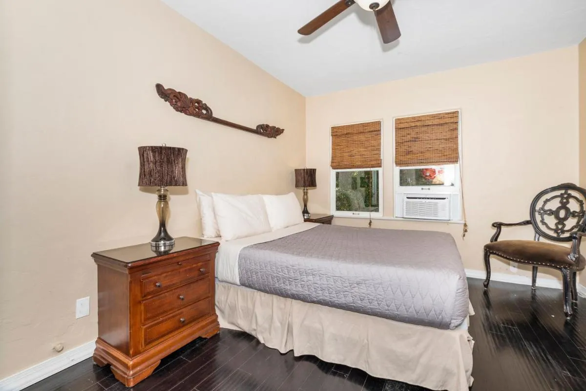 Image 6 of OCEAN VIEW – entire home – Excellent location