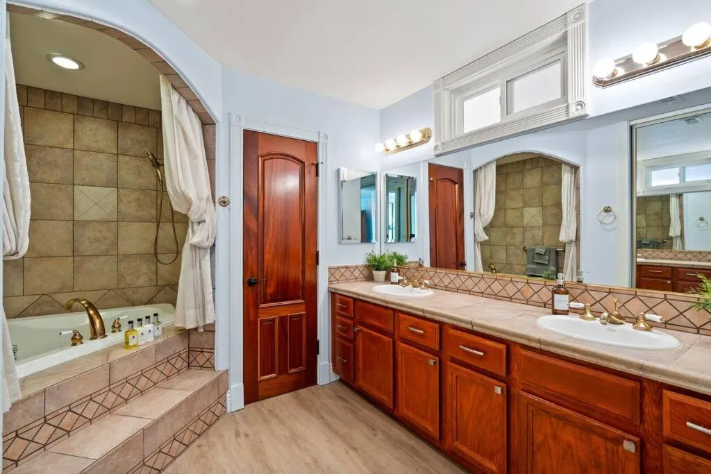 Image 2 of OCEAN View Villa w/ Hot-tub, Pool, Fireplace