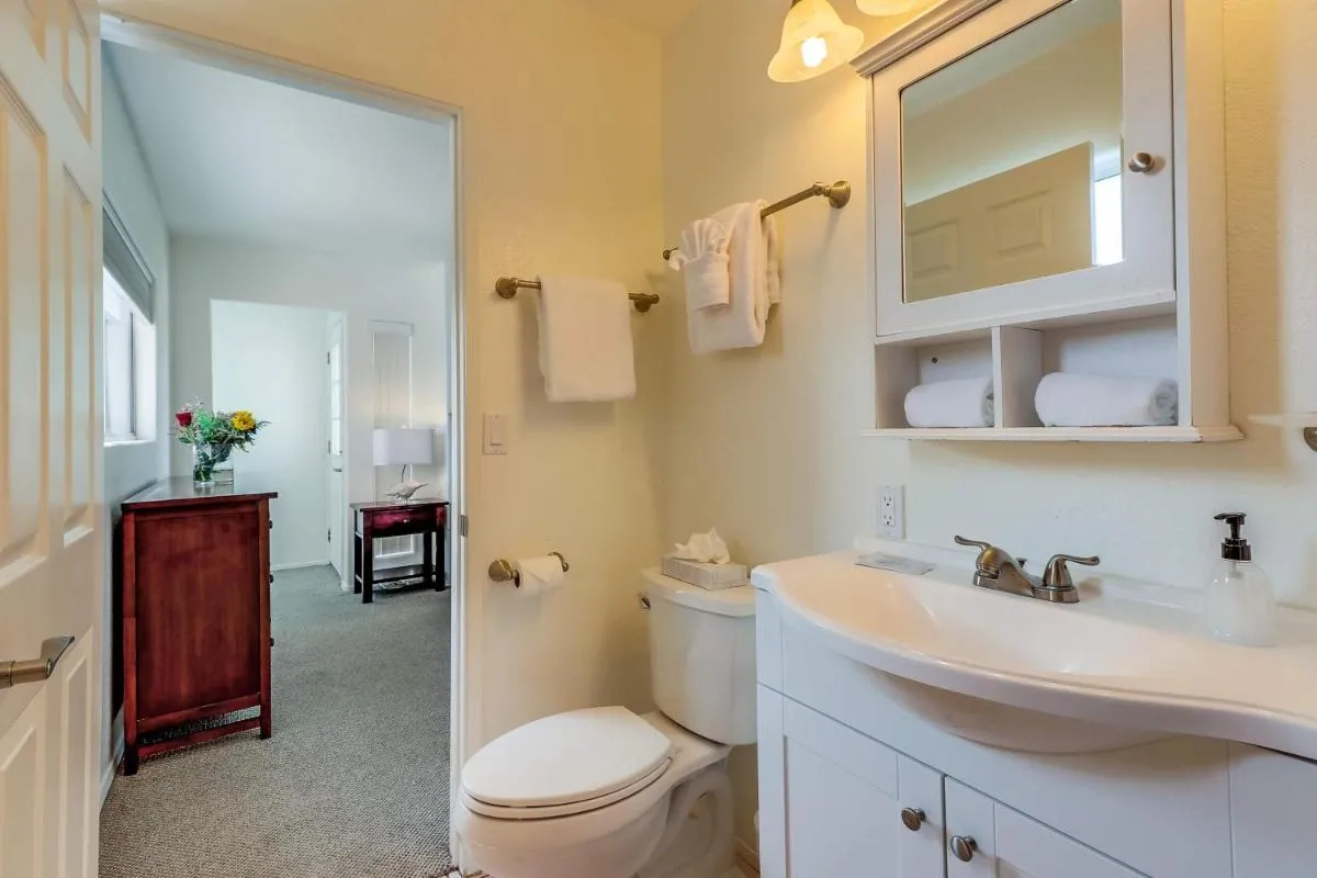 Image 2 of Ocean Beach Holiday