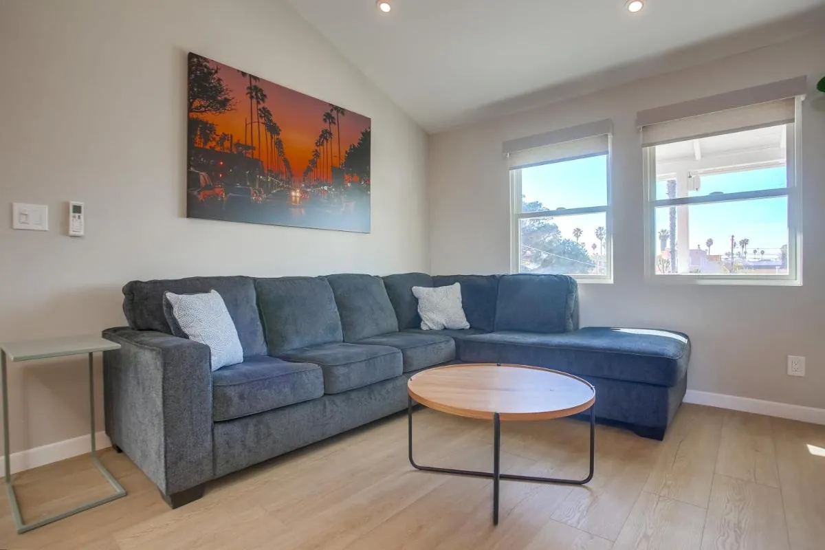 Image 5 of Ocean Beach Retreat, 2BR Newly Renovated, 2 blocks from beach and shops