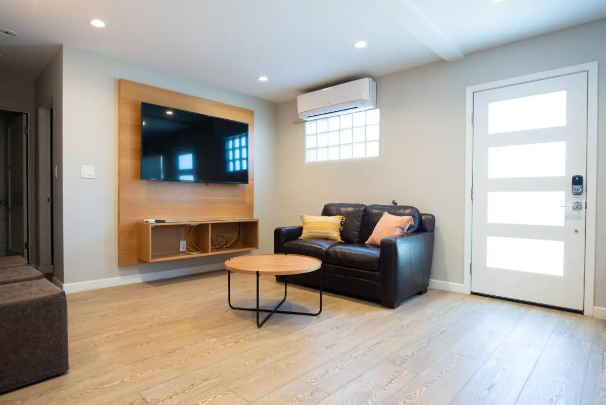 Image 2 of Ocean Beach Retreat, 3BR Newly Remodeled, Steps to Beach and Boardwalk