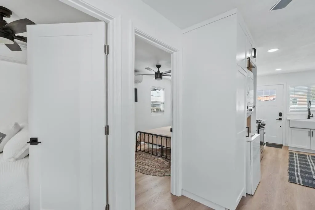 Image 2 of Orange Blossom -2BR Free EV Charger & Parking