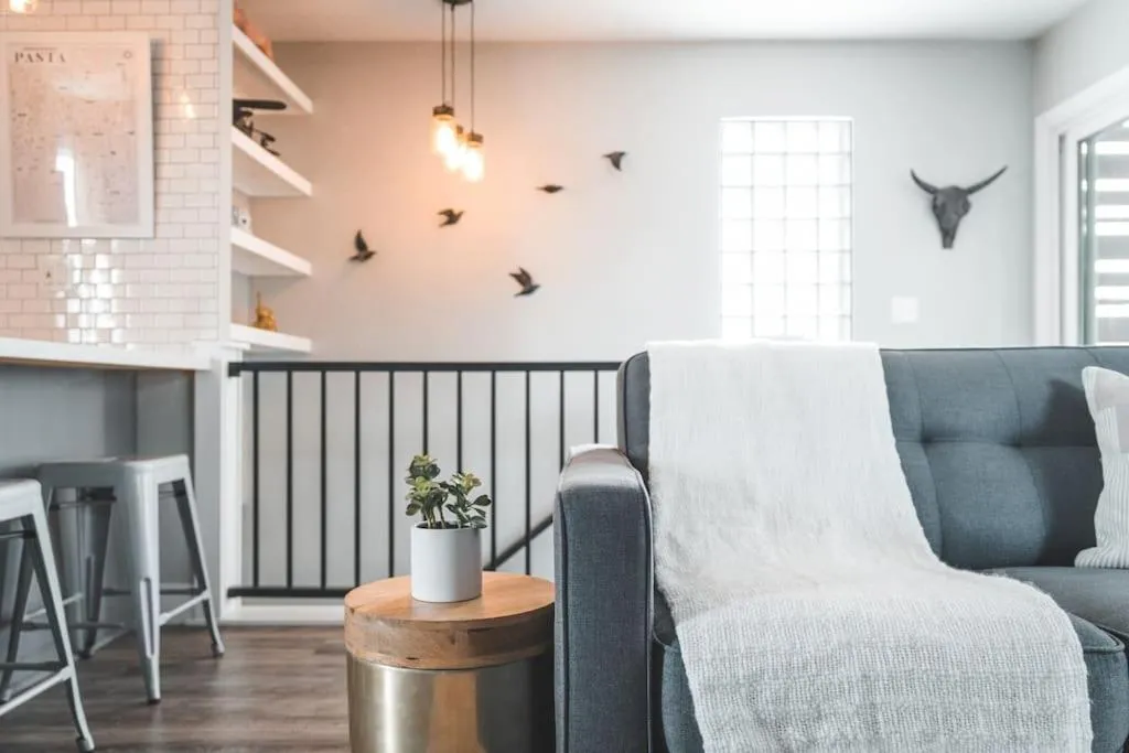 Image of PORCHLIGHT HOME Central San Diego FREE parking