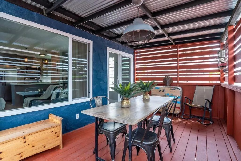 Image 3 of PORCHLIGHT HOME Central San Diego FREE parking