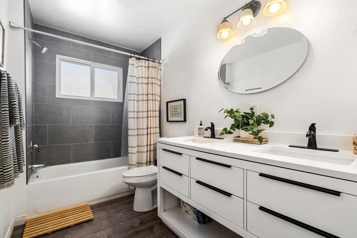 Image 2 of Pacific Beach Boho Retreat 3 blocks to Ocean