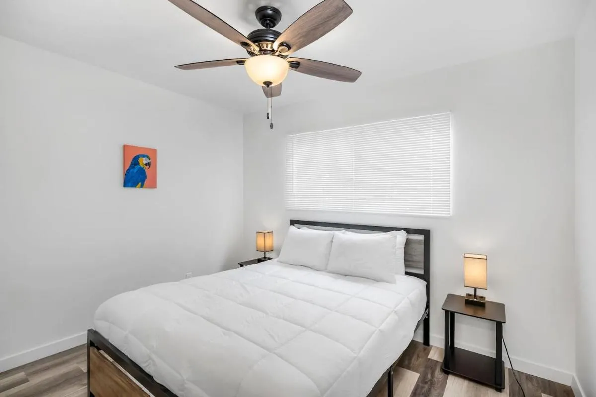 Image 1 of Pacific Beach – Garnet Ave Apartment