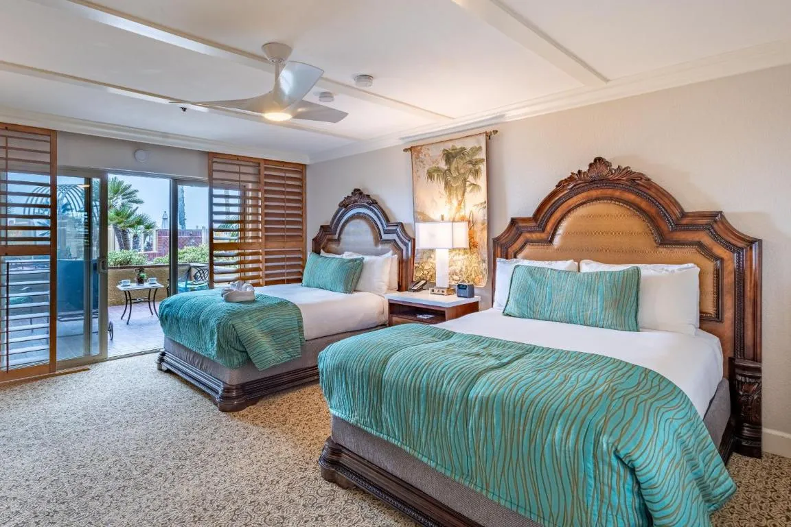 Image of Pacific Terrace Hotel