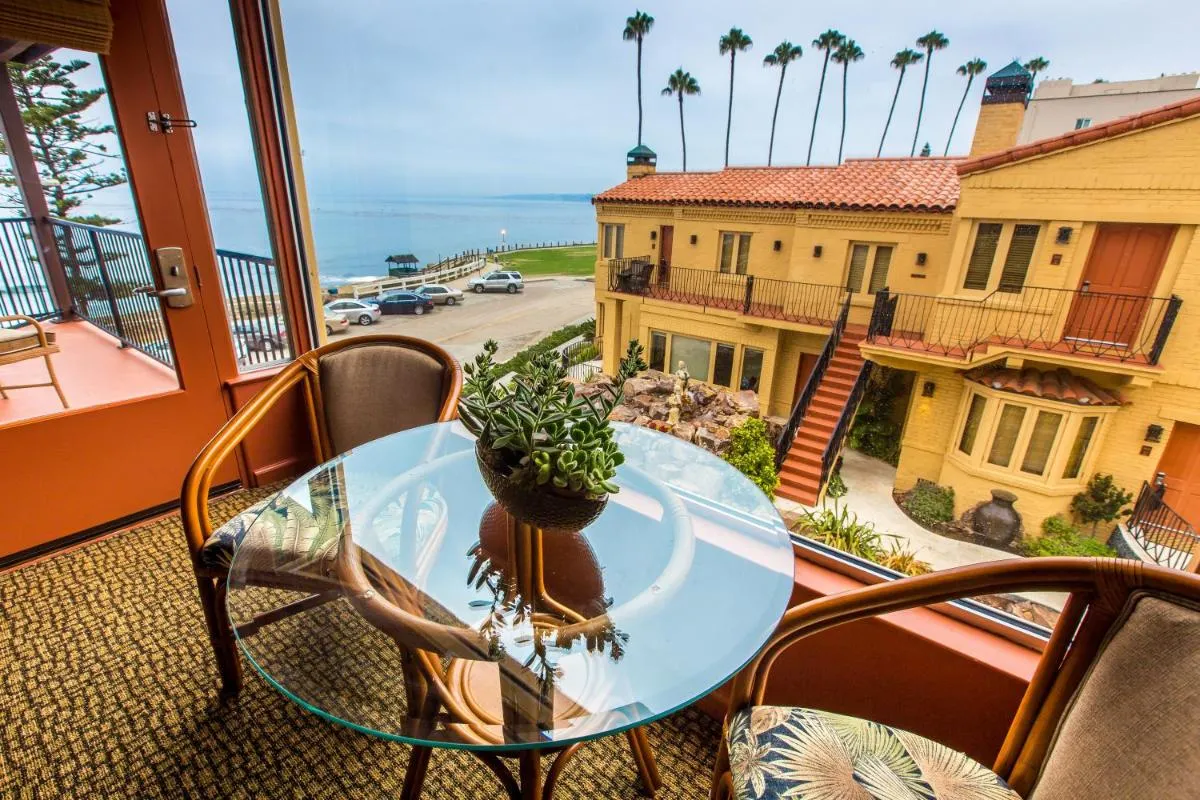 Image 5 of Pantai Inn