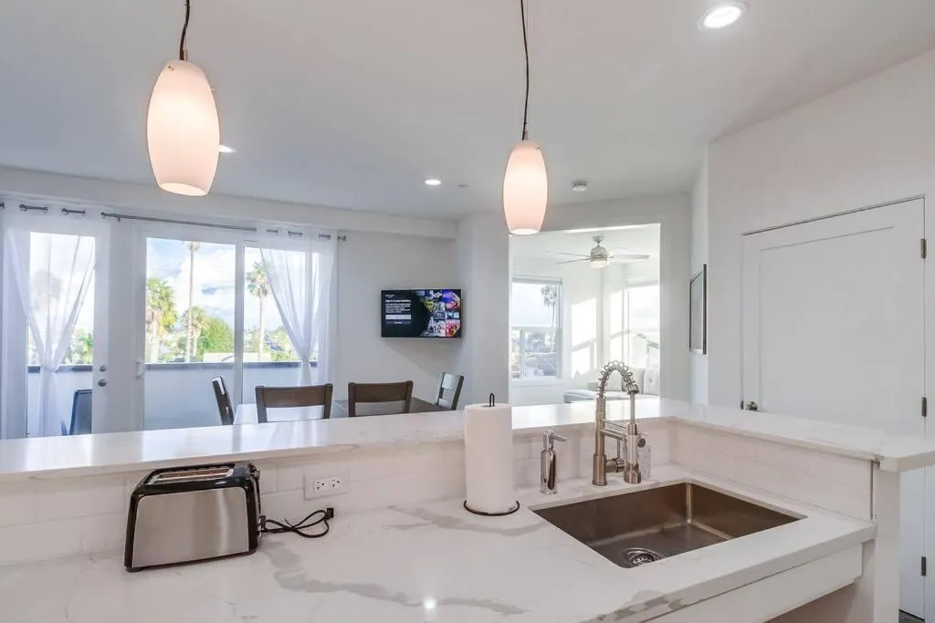 Image 2 of Park Blvd Paradise 304 New construction king bed